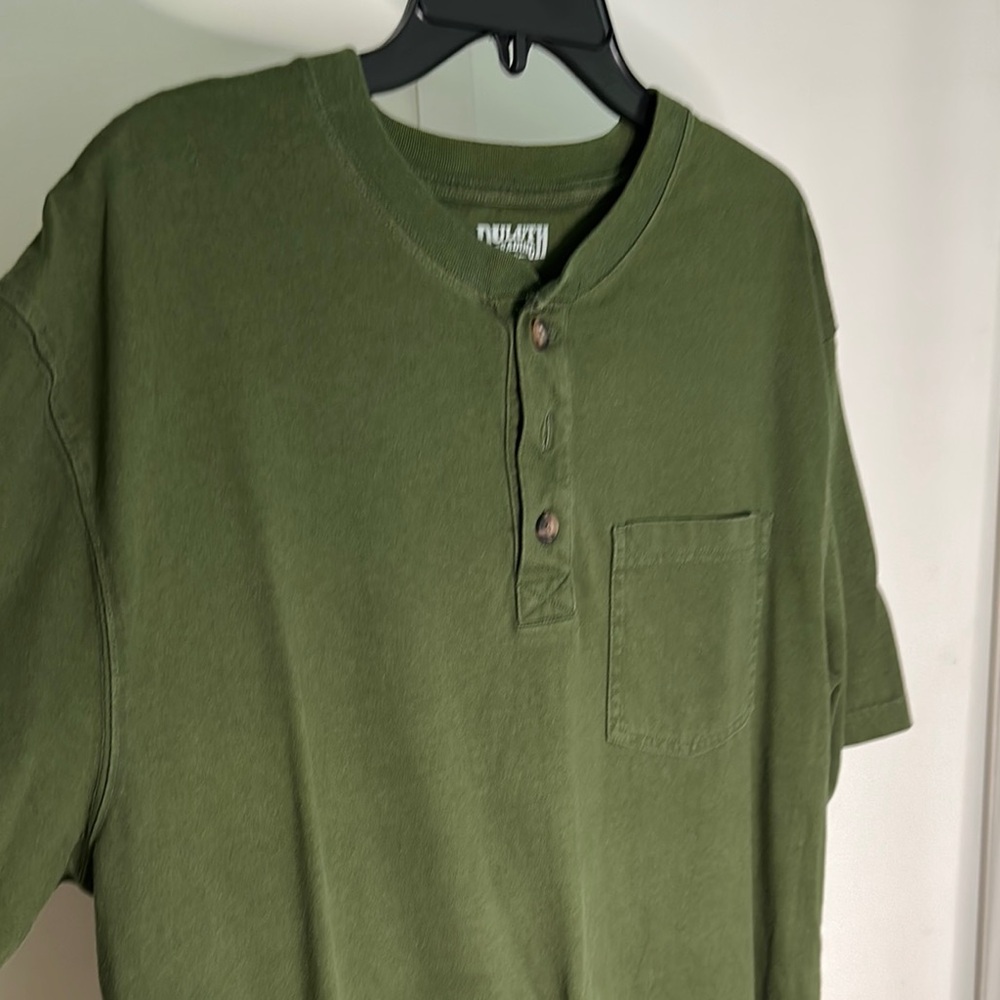 Duluth Olive Green Henley Shirt long tail size‎ m